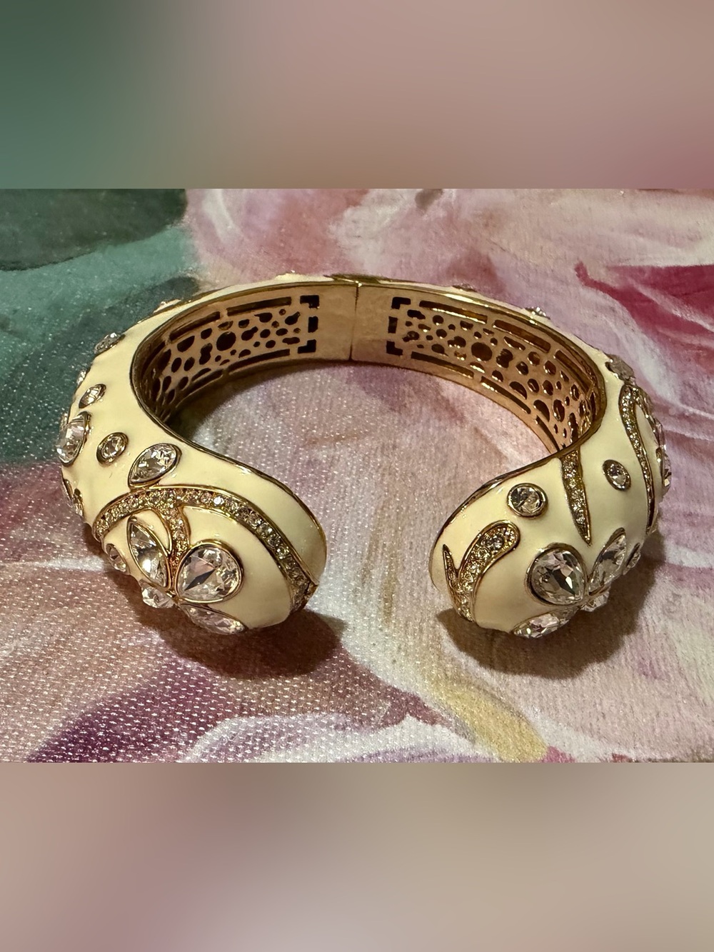 Elegant Cream and Gold Hinged Crystal Bangle Bracelet